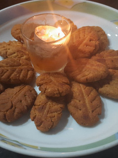 ठेकुआ (thekua recipe in Hindi) रेसिपी मुख्य फोटो