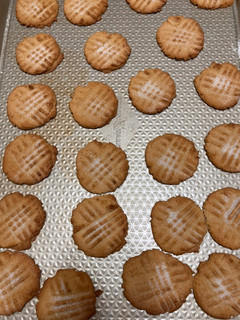 A picture of Almond Butter Cookies.