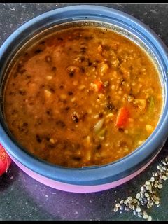 தாபா தால்(dhaba dal recipe in tamil) செய்முறை முக்கிய புகைப்படம்