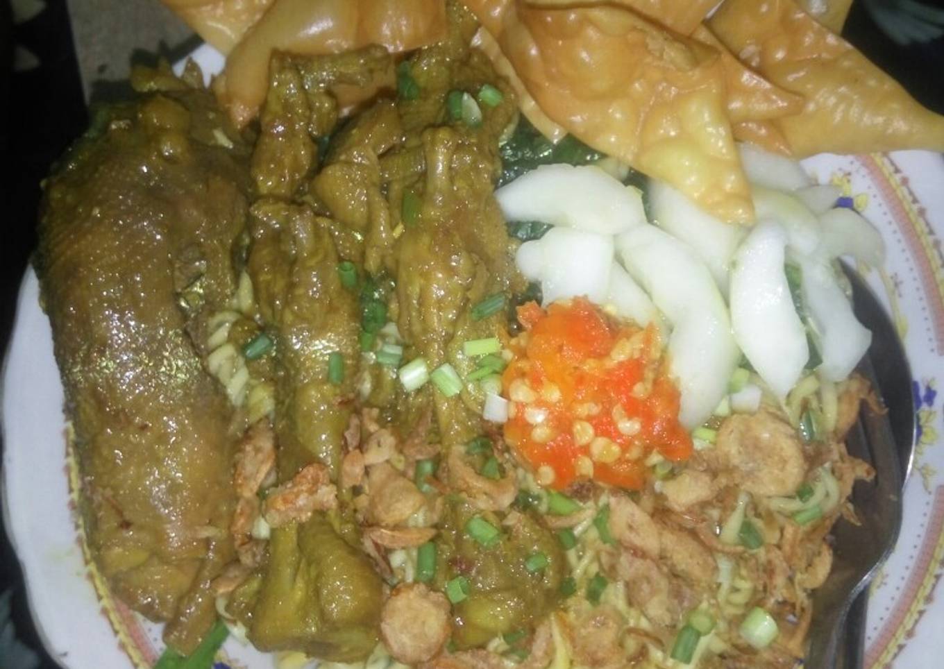 Mie ayam komplit ceker + kepala