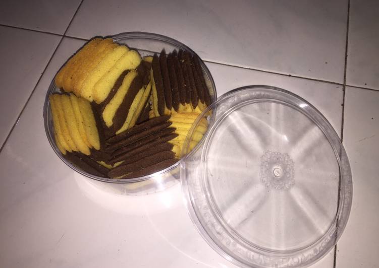 Resep Kue Kering Lidah Kucing 2 Rasa👅 yang Enak Banget