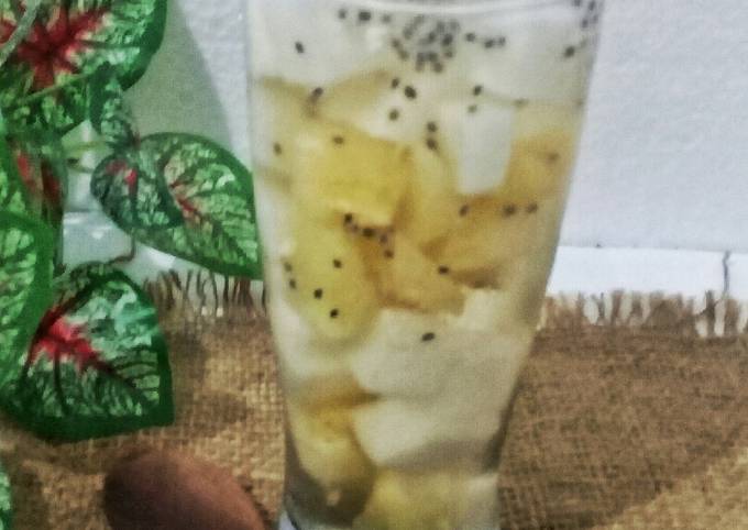 Resep Es Nanas Jelly Nata De Coco Selasih Oleh Farida Sulthan 🇮🇩 Ig Malika02782 Cookpad