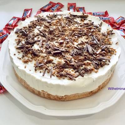 Daim Cake | fryst Daimtårta med choklad - Almondy