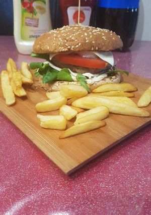 O poză a rețetei Cheeseburger făcut în casă.