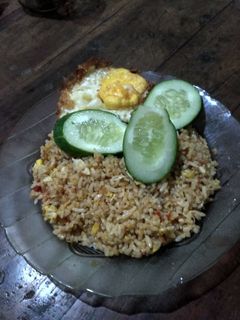 Foto resep Nasi goreng komplit