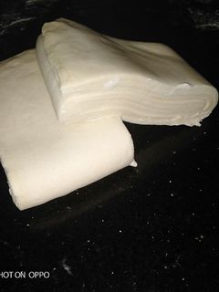 صورة لوصفة عجينة مورقة