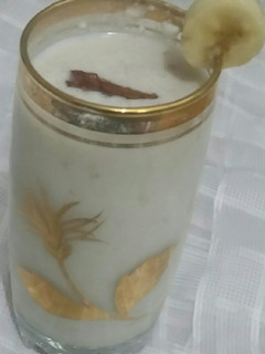 A picture of Banana smoothie.