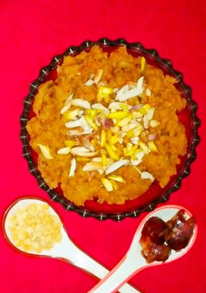 A picture of Dates Halwa.