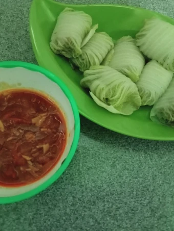 Cara Mudah Menyiapkan Resep Sawi gulung isi daging yang Menggugah Selera Anti Ribet, Mantap