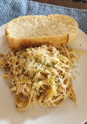A picture of Crockpot Chicken Alfredo.