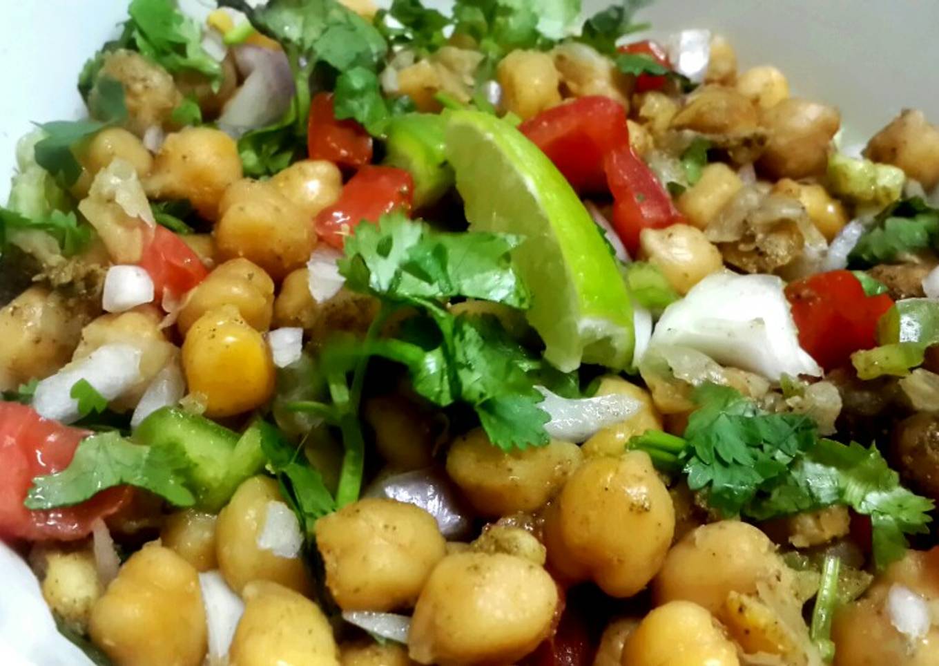 Chana chaat (Chickpea Salad)