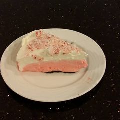 A picture of Peppermint no bake Cheesecake.