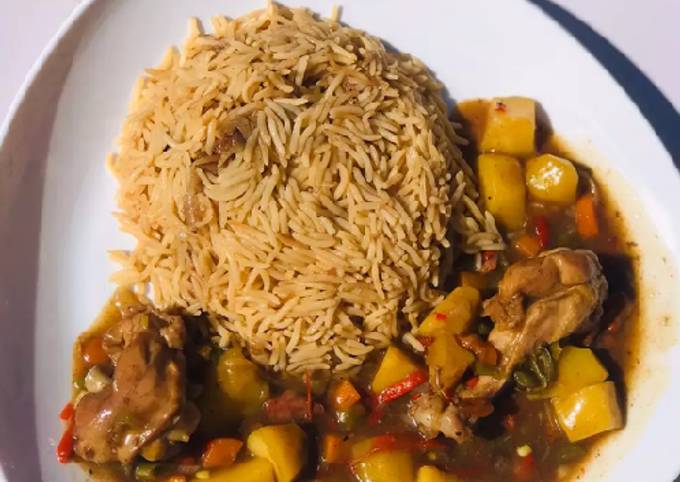 Sudanese rice and potato goulash