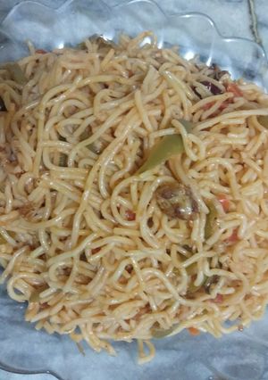 A picture of Chicken spaghetti masala.