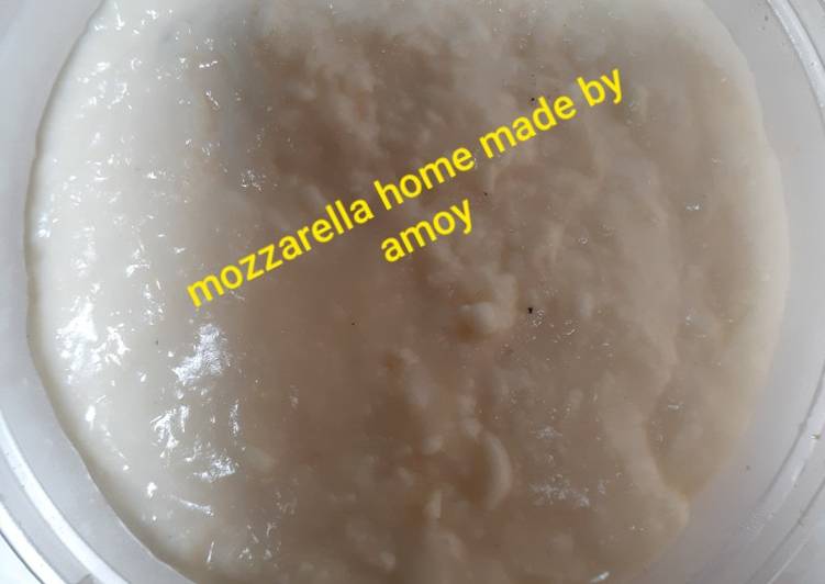 Mozzarella by Amoy
