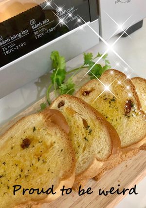 Hình của món Bánh mỳ cháy bơ tỏi.