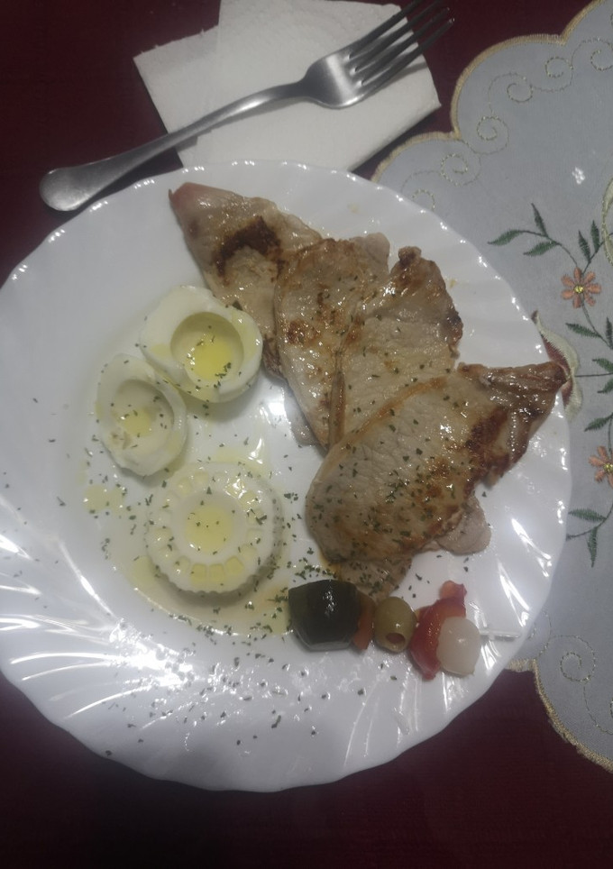 Una foto de Lomo a la plancha con queso blanco