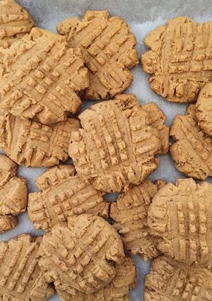 A picture of Peanut Butter Cookies.