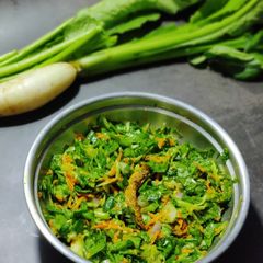 A picture of Radish leaves pachadi.