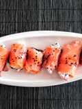 Involtini di salmone alle fragole