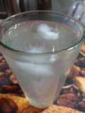 Vodka tónica limón