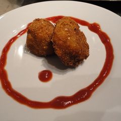 A picture of Aloo Paneer Pops.