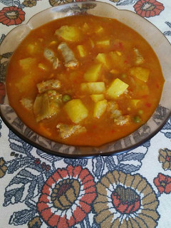 Una foto de Guiso patatas y salchichas