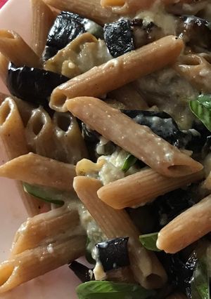 Foto di Penne integrali melenzane gorgonzola e basilico