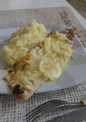 Una foto de Matambre a la fugazzeta con puré
