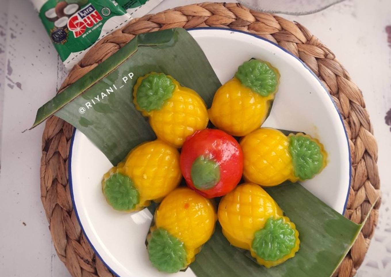 Kue ku buah/kue tok buah