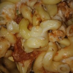 A picture of Macroni chicken.