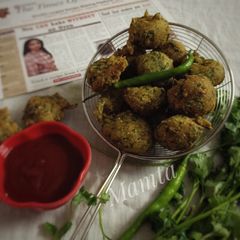 A picture of Methi Na Gota.