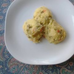 A picture of Mash with vegetable.