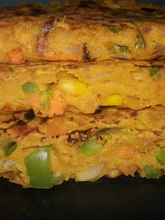 A picture of Besan veggie toast.