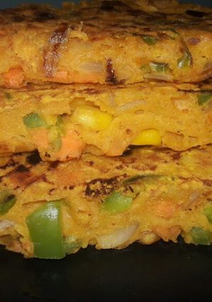 A picture of Besan veggie toast.