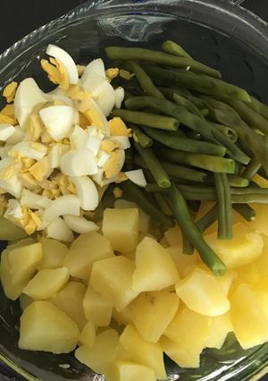 Una foto de Ensalada de chauchas, papas y huevo duro