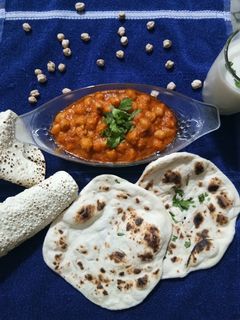 પંજાબી છોલે(Punjabi chhole recipe in Gujarati) રેસીપી મુખ્ય ફોટો
