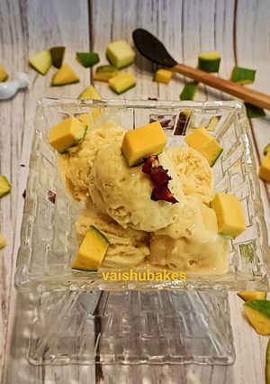 A picture of Raw Mango and Peels Icecream.