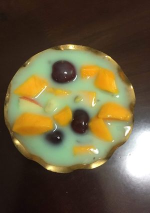 A picture of Fruit custard.