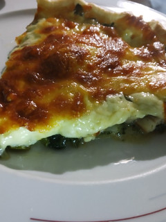 Una foto de Tarta de espinaca, acelga, queso y panceta