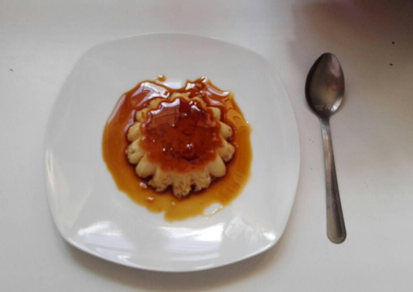 Flan de huevo casero