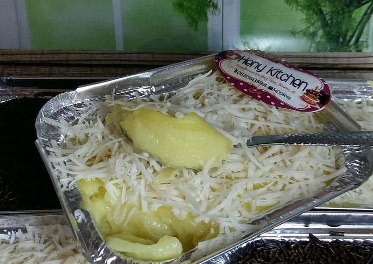 Klappertart durian tanpa telur