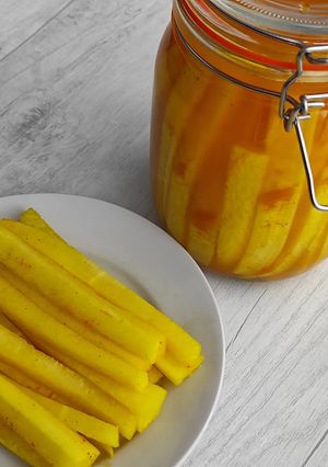 Фото Шикарная закуска. Маринованный дайкон по-корейски.