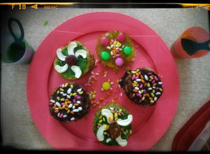 A picture of Oats and wheat flour muffins.