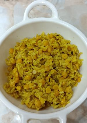 A picture of Roasted Gram Rice Tehari.