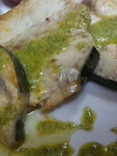 Una foto de Emperador en salsa verde