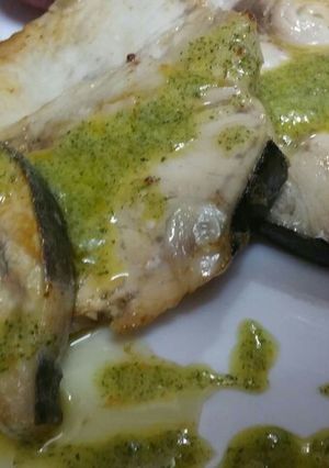 Foto principal de Emperador en salsa verde