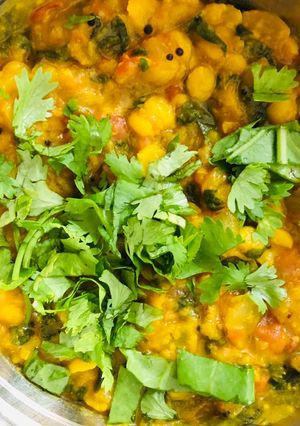 A picture of દાલ પાલક (Dal Palak Recipe In Gujarati).