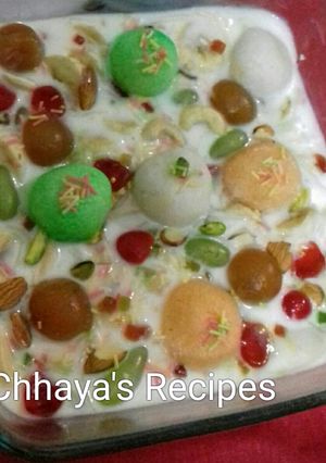 दुधदुलारी (Doodh dulari recipe in marathi) रेसिपी चे मुख्य फोटो 