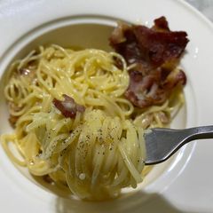 A picture of Italian Carbonara.